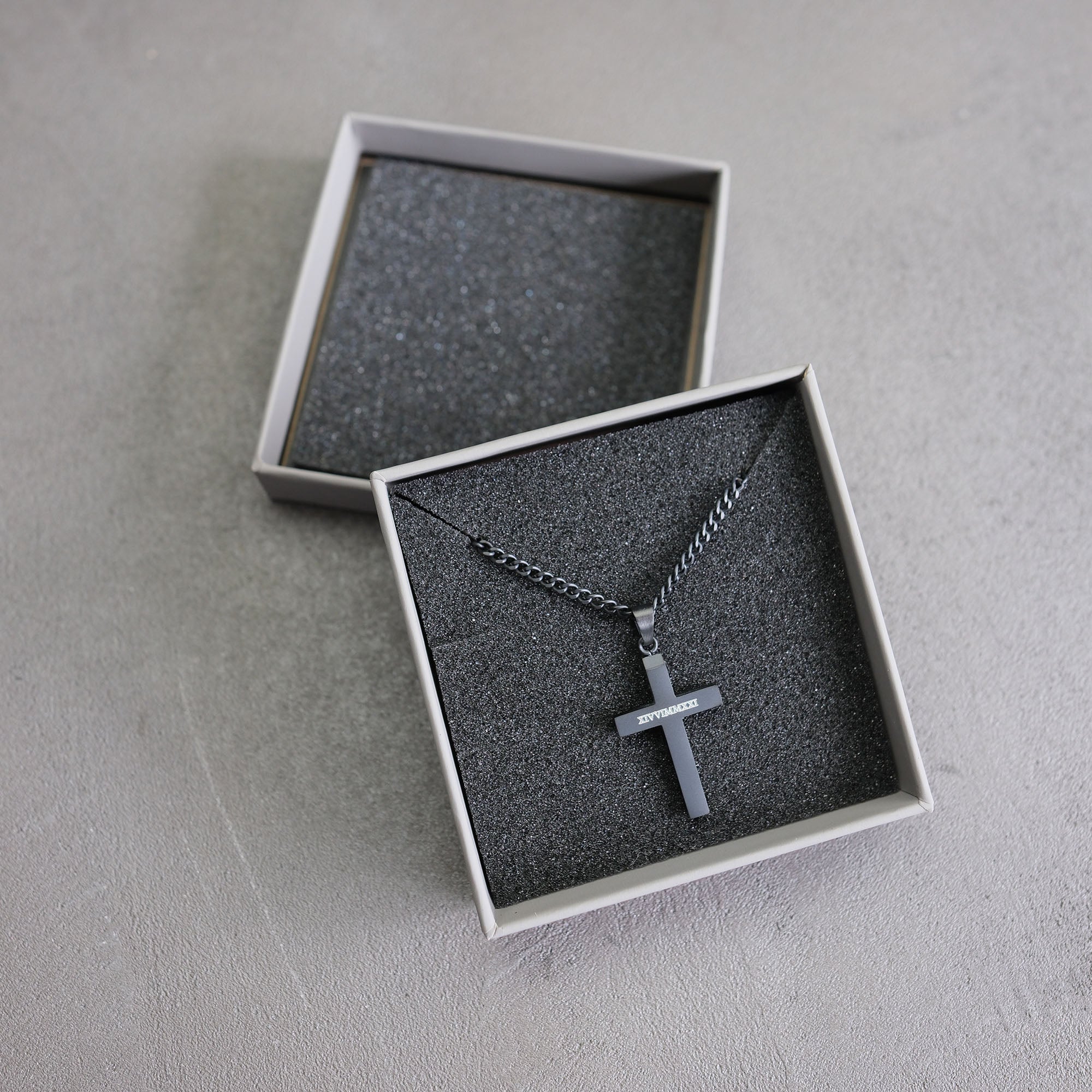 K12 - BLACK STEEL VAITH CHAIN