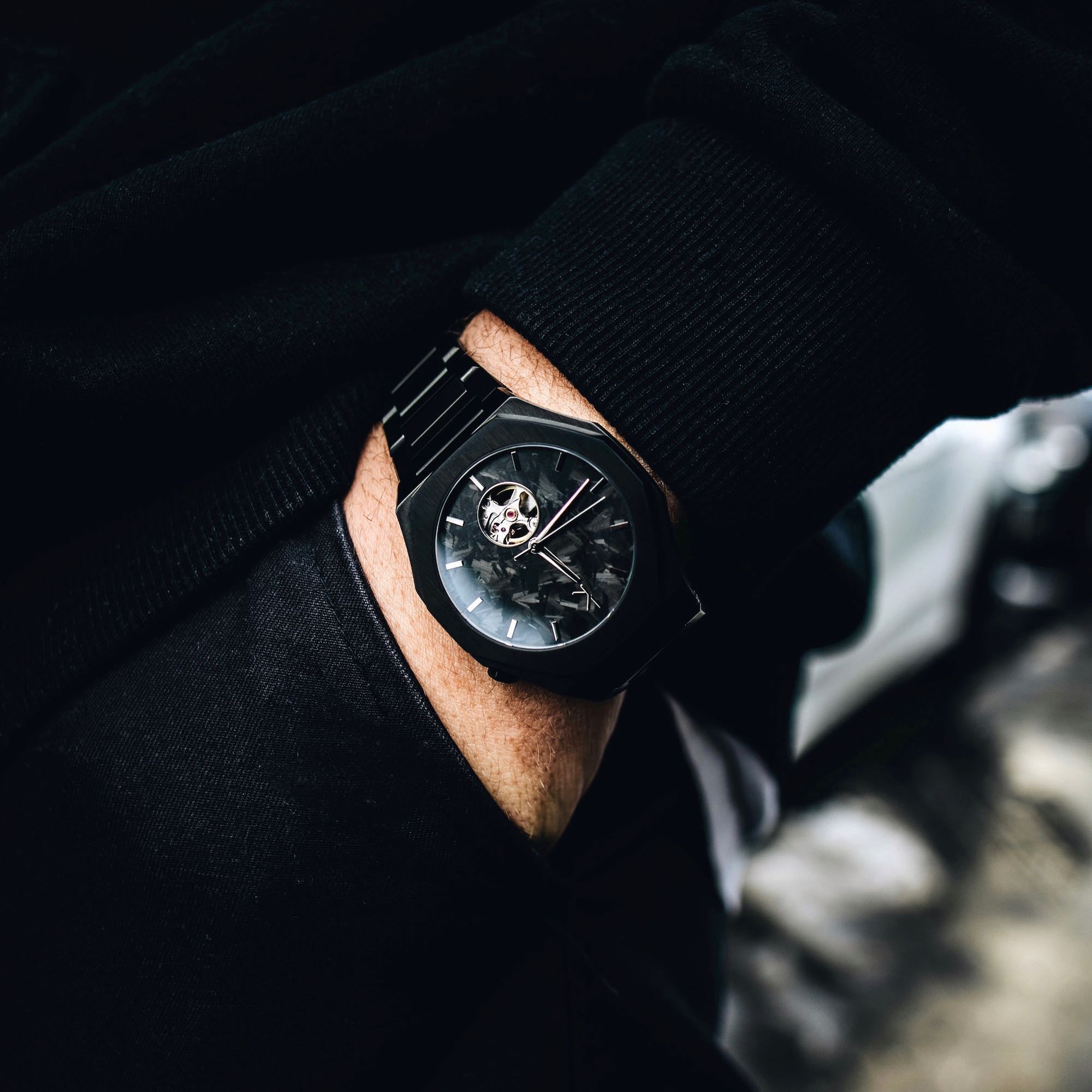 CARBONE 12 - 650 - NOIR AUTOMATIQUE